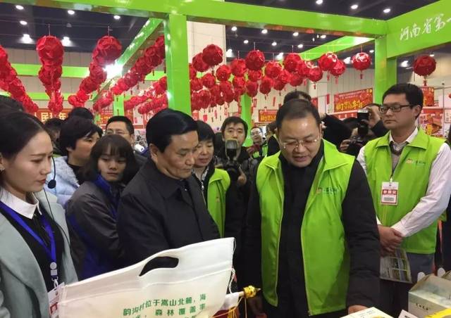 打造永不落幕的富民成果展——副省長武國定談精準扶貧與農副土特產品發展